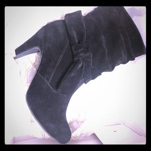 Venus Black Slouchy Knot Boots-NEW